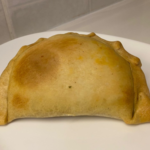 EMPANADA AL HORNO CARNE