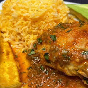 SECO DE POLLO- ARROZ